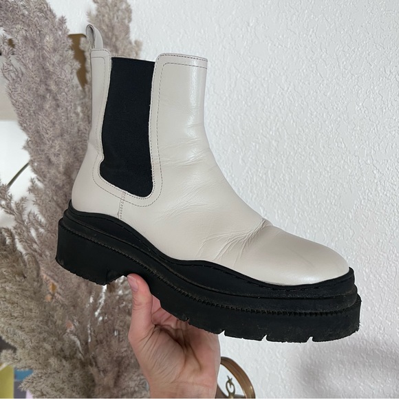 Free People Monroe White Chelsea Boots size 39 - Picture 9 of 9